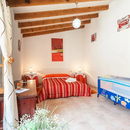 Artist's House In Alcudia, Close To Beaches Алькудия