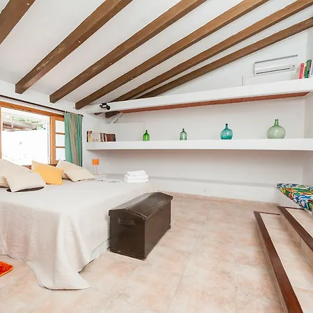 Holiday home Artist's House In Alcudia, Close To Beaches